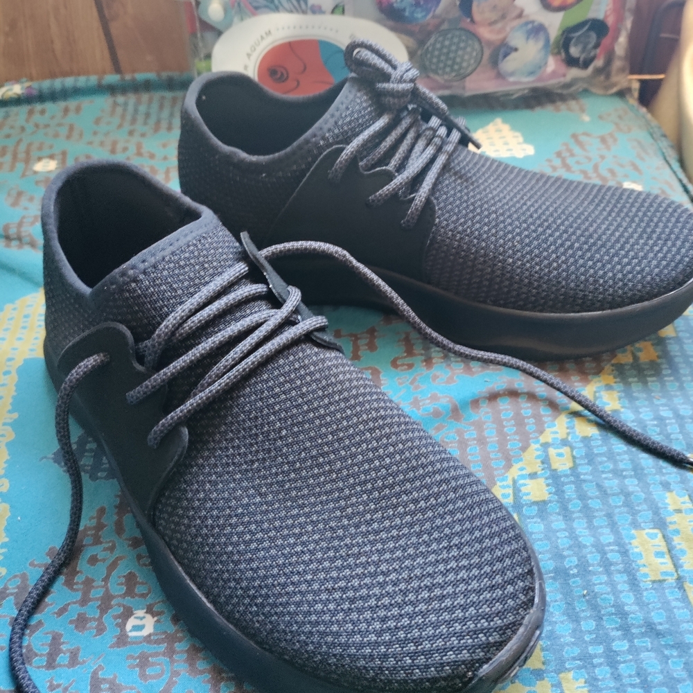 Vessi sneakers